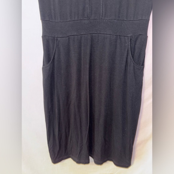 Elegant Black Midi Dress for Women - Picture 5 of 7
